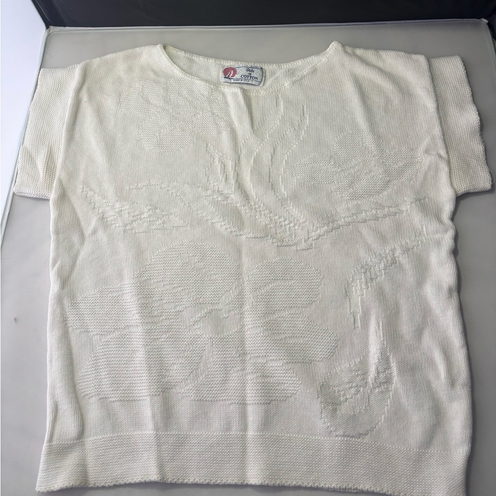 Vintage White Floral Textured Short-Sleeve Sweater
